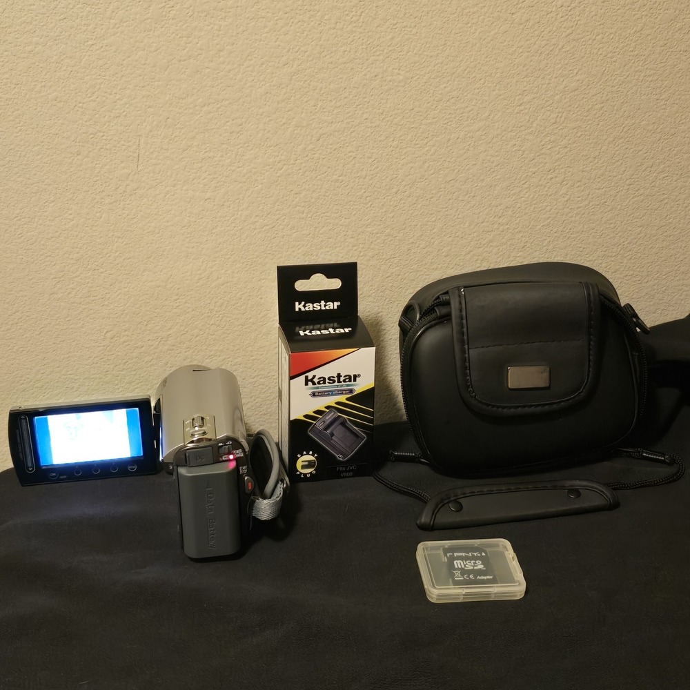 JVC Everio‎ GZ-MG335HU Hybrid 30GB HDD 35x Optical Camcorder Tested Works Bundle
